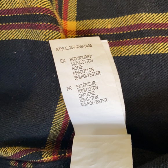 Checkered Polo Long sleeves with hood. Worn thrice only. Size: 10-12 yrs old - Picture 5 of 6